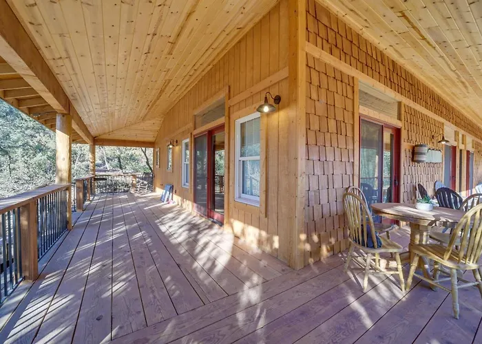 'lavender Lodge' Mountain-view W/ Deck * Pine