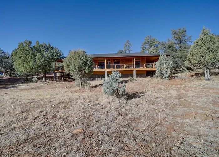 Dom wakacyjny 'lavender Lodge' Mountain-view W/ Deck Pine
