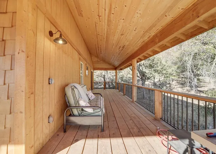 'lavender Lodge' Mountain-view W/ Deck